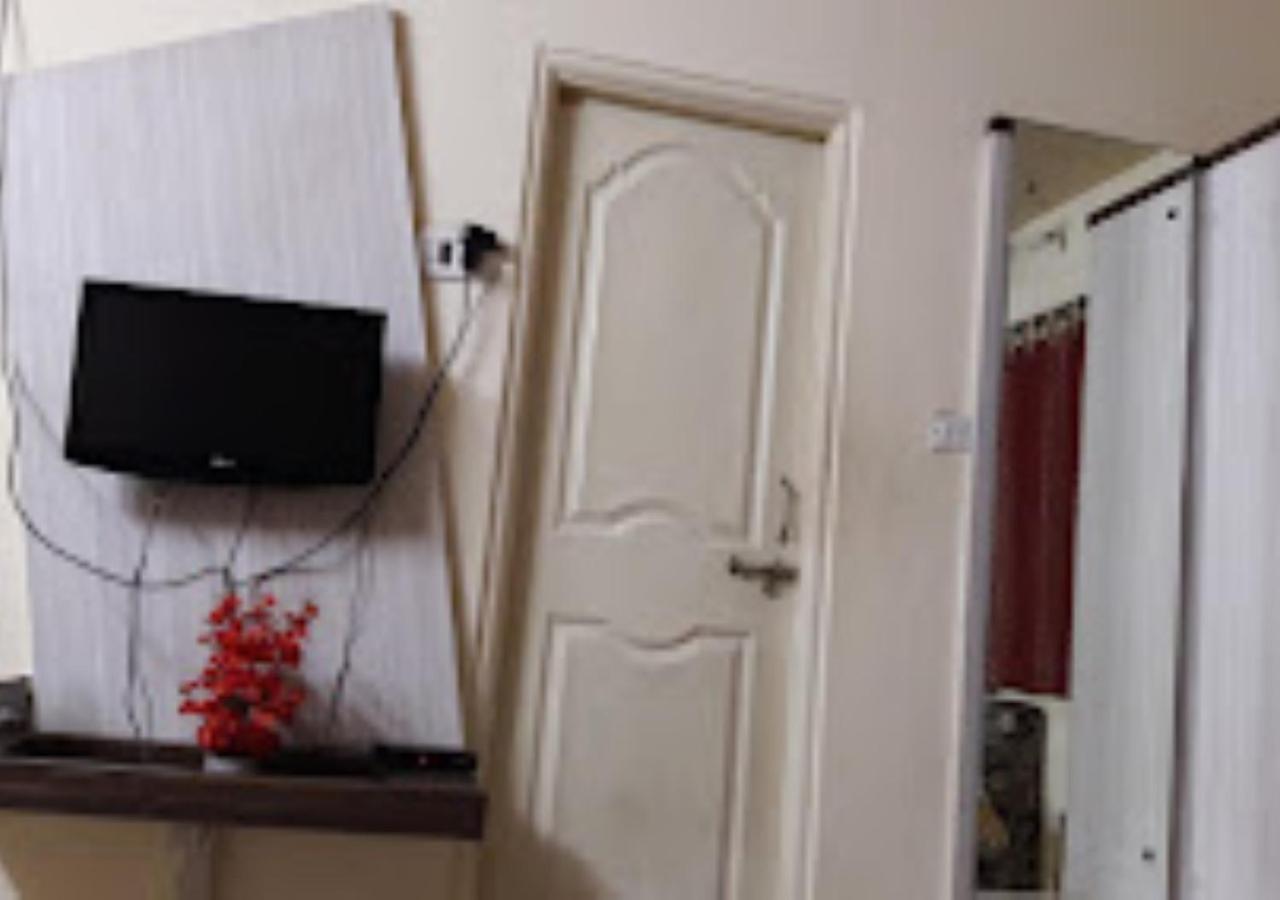 Hotel Mayur Restaurant Chandrapur エクステリア 写真