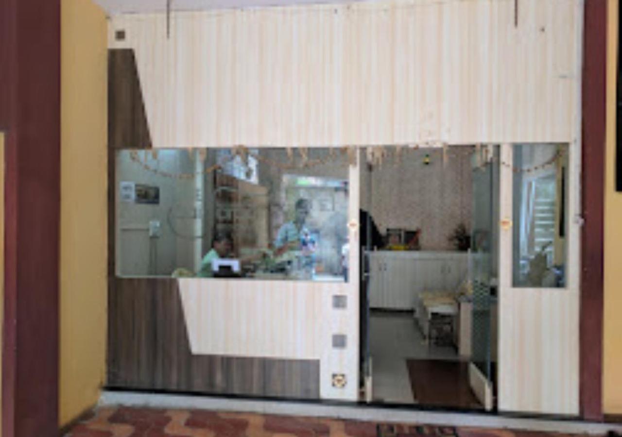 Hotel Mayur Restaurant Chandrapur エクステリア 写真