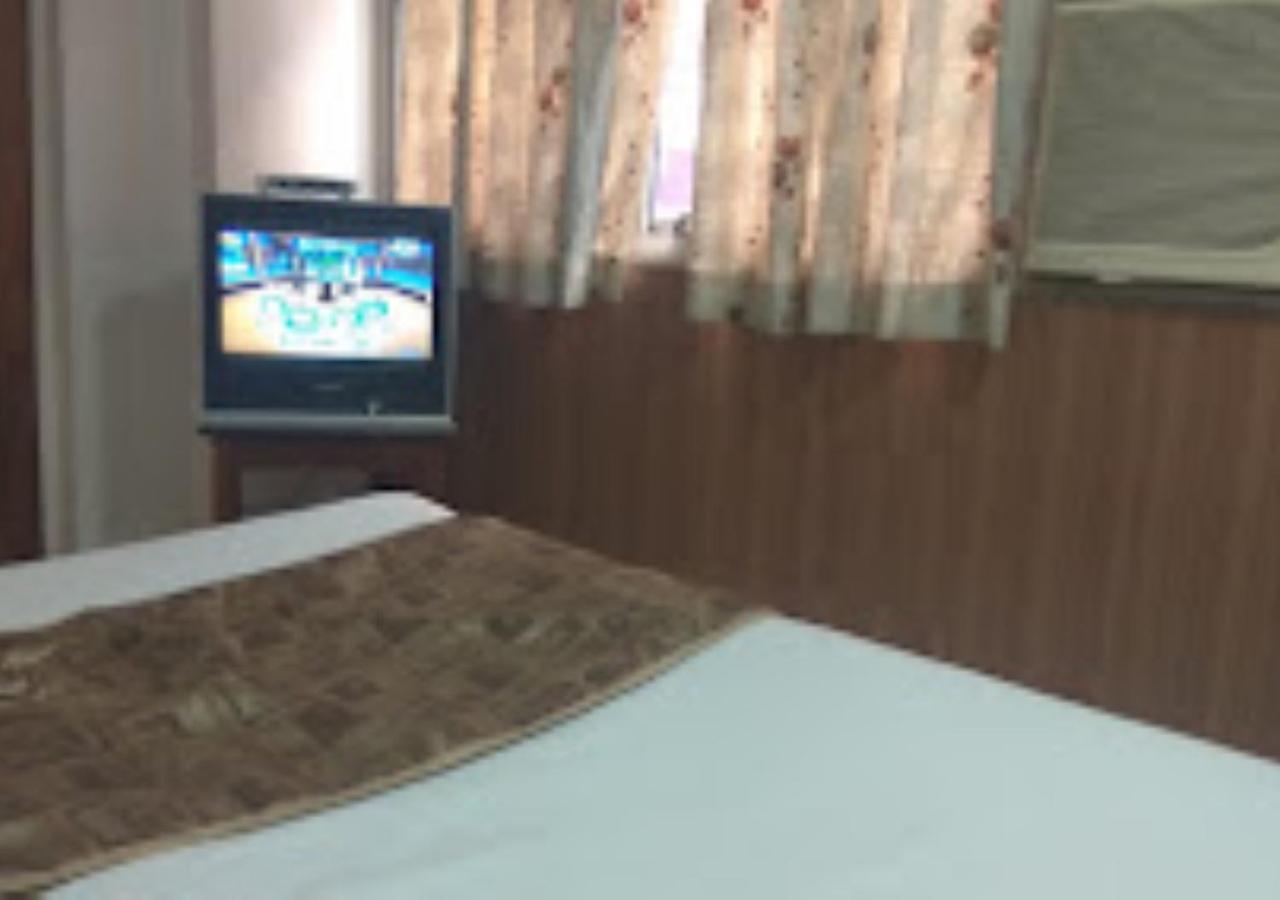 Hotel Mayur Restaurant Chandrapur エクステリア 写真