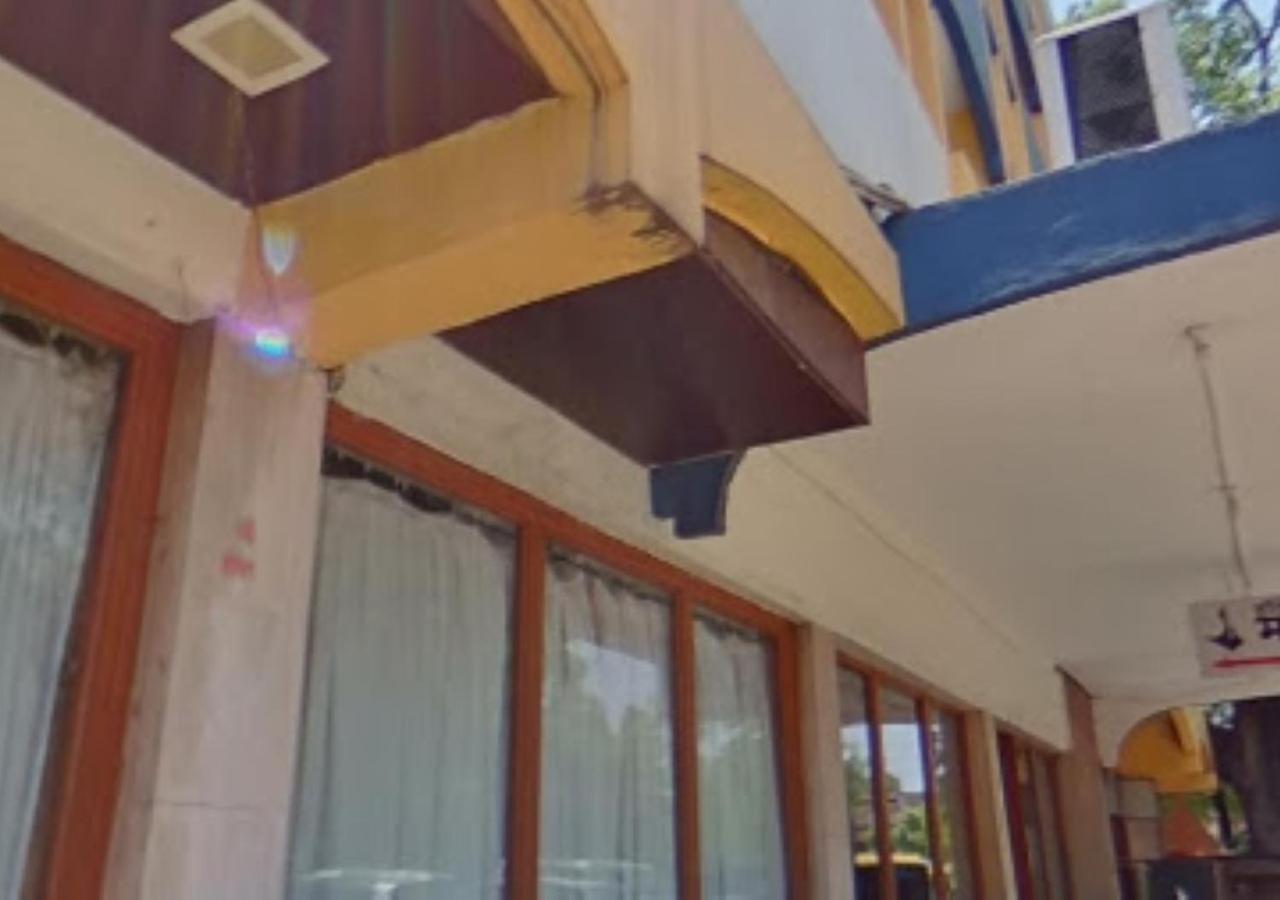 Hotel Mayur Restaurant Chandrapur エクステリア 写真