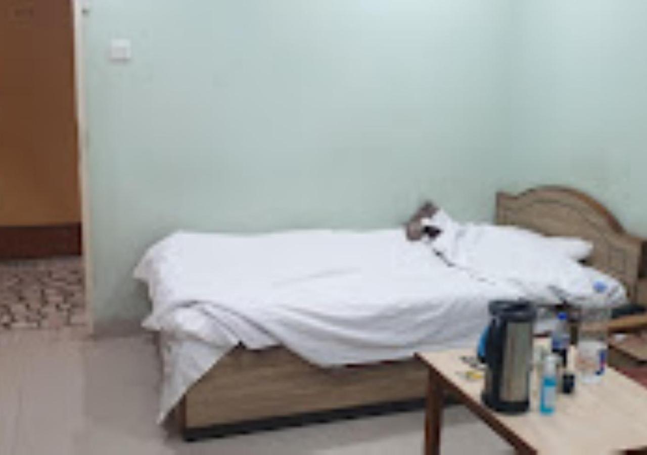 Hotel Mayur Restaurant Chandrapur エクステリア 写真