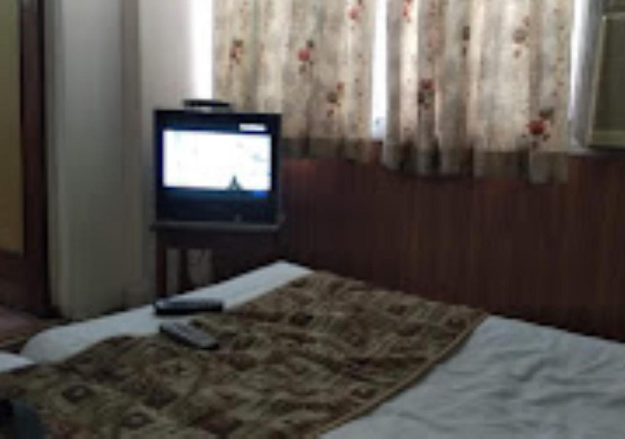 Hotel Mayur Restaurant Chandrapur エクステリア 写真