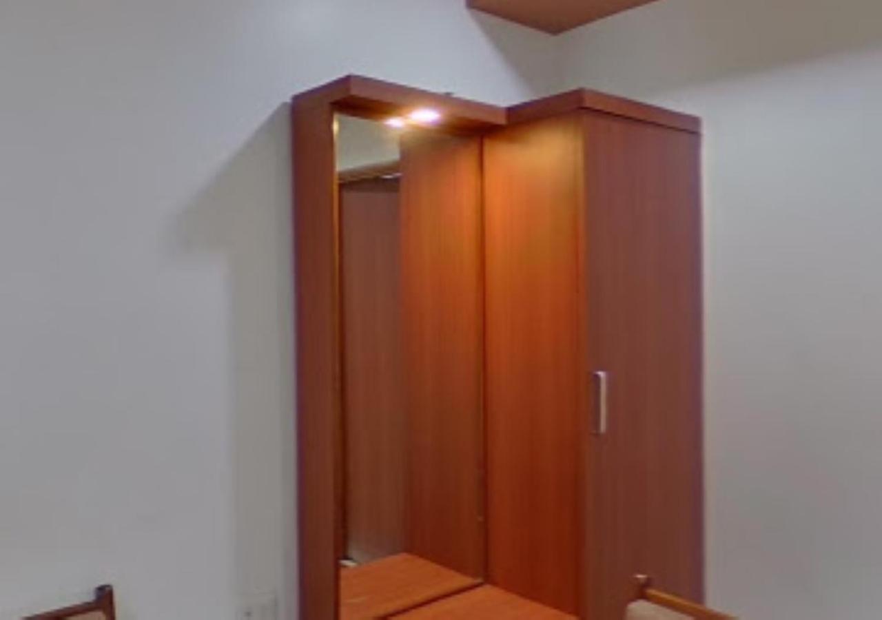 Hotel Mayur Restaurant Chandrapur エクステリア 写真