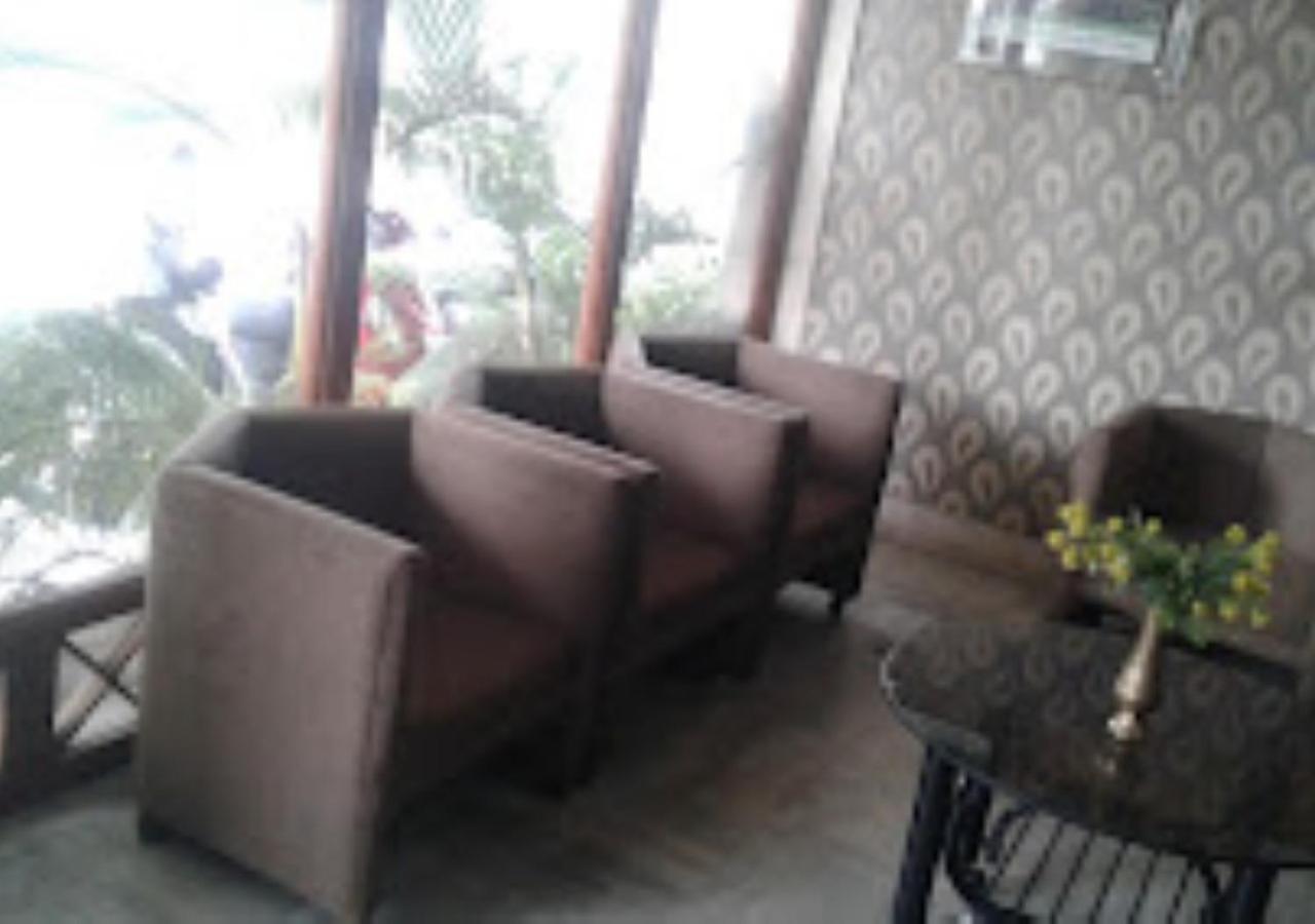 Hotel Mayur Restaurant Chandrapur エクステリア 写真